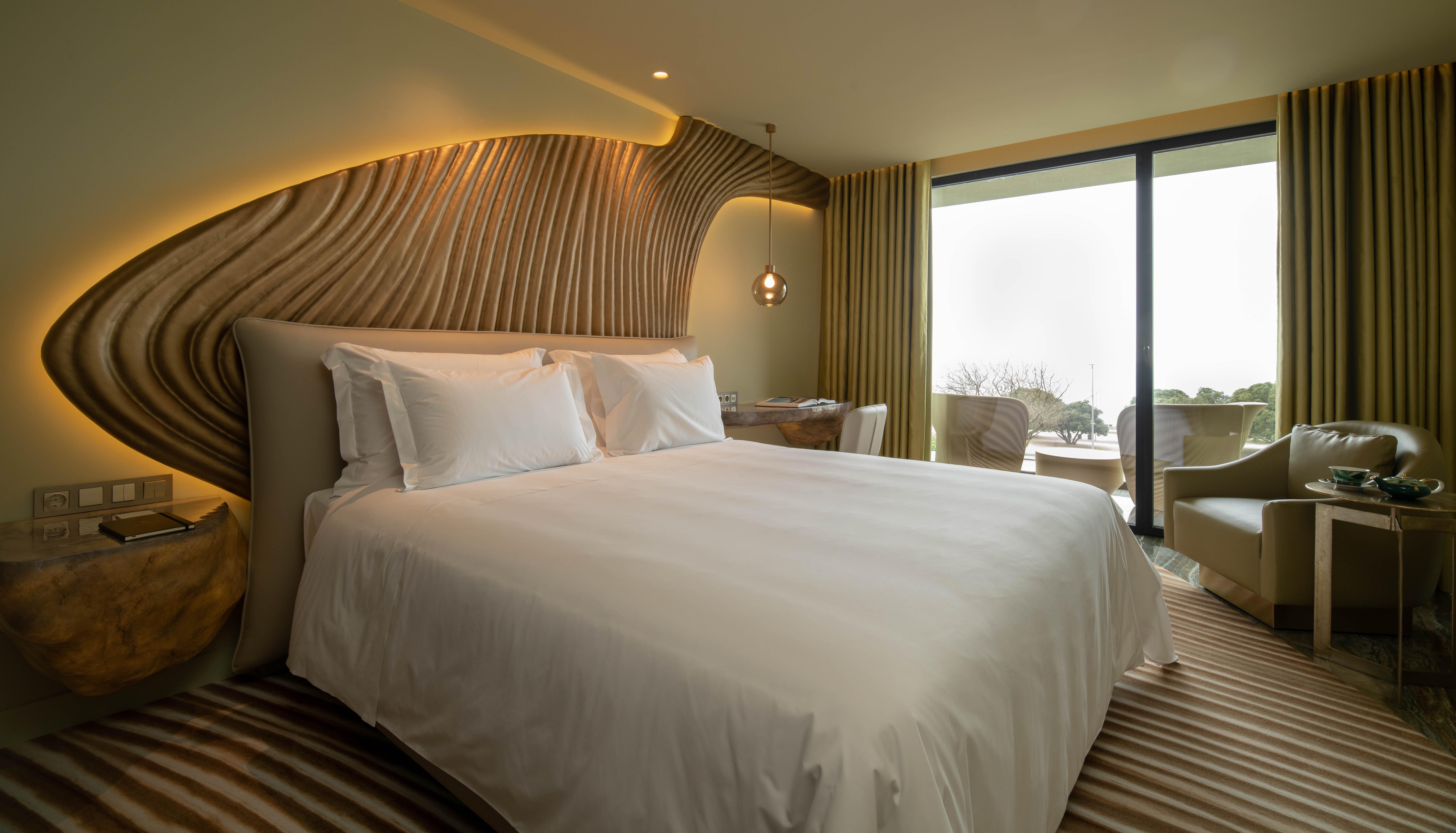 Vila Foz Hotel & Spa - Member Of Design Hotels Porto Dış mekan fotoğraf A room at The Westin Lisbon