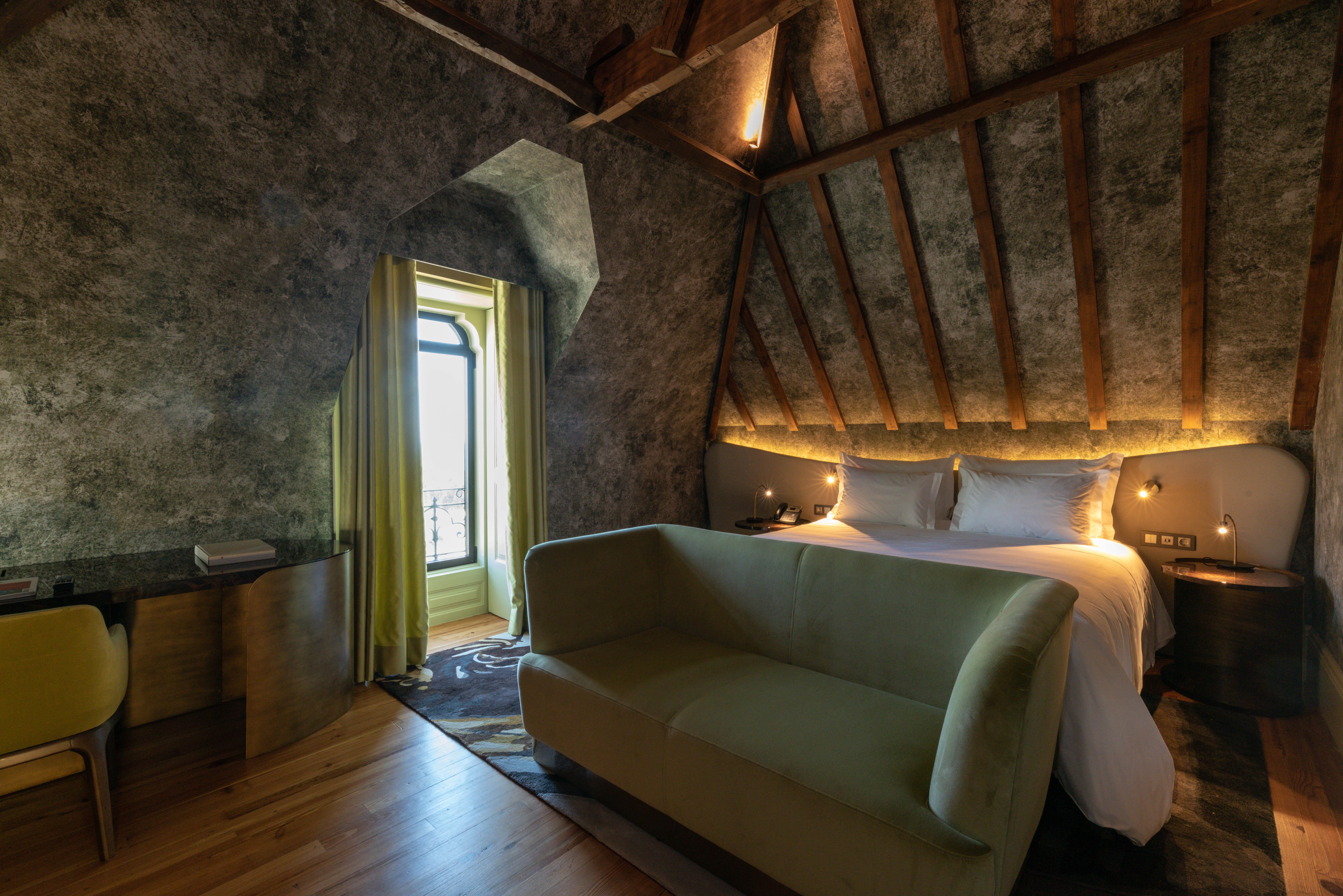 Vila Foz Hotel & Spa - Member Of Design Hotels Porto Dış mekan fotoğraf The 17th-century attic suite